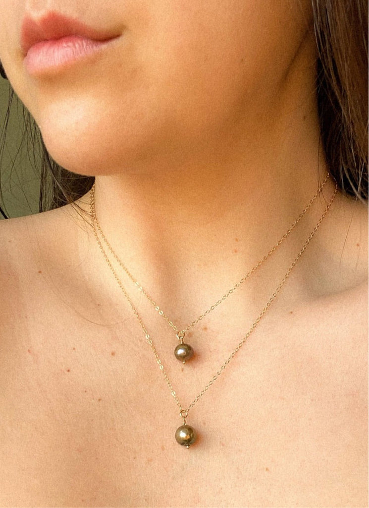 Naupaka Jewelry Black Pearl Gold Filled Necklace