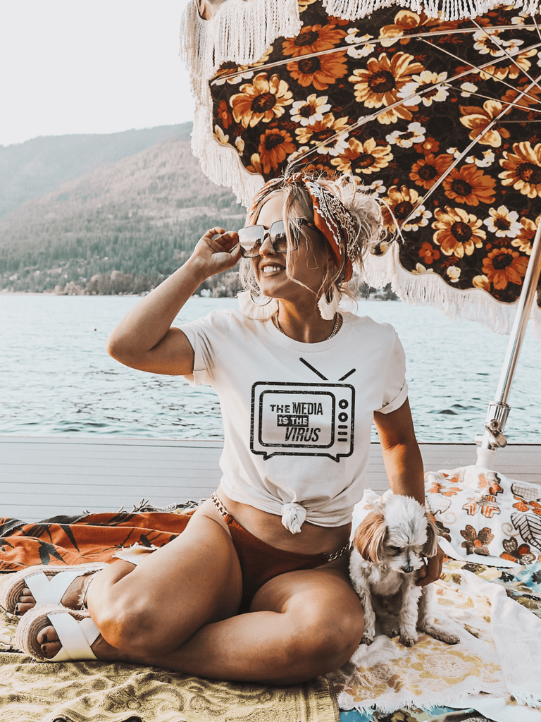 Naupaka The Media is the Virus (Black ink) Short-Sleeve Unisex T-Shirt